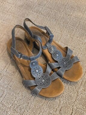 Natural Soul Gray/Blue  Laser-Cut Slingback Sandals Womens Size 10